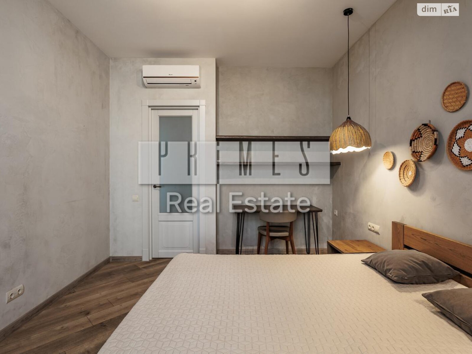 Продажа четырехкомнатной квартиры в Киеве, на ул. Андрея Верхогляда 11В, район Черная Гора фото 1 Продажа четырехкомнатной квартиры в Киеве, на ул. Андрея Верхогляда 11В, район Черная Гора фото 1