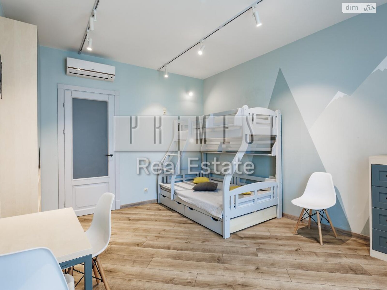 Продажа четырехкомнатной квартиры в Киеве, на ул. Андрея Верхогляда 11В, район Черная Гора фото 1 Продажа четырехкомнатной квартиры в Киеве, на ул. Андрея Верхогляда 11В, район Черная Гора фото 1