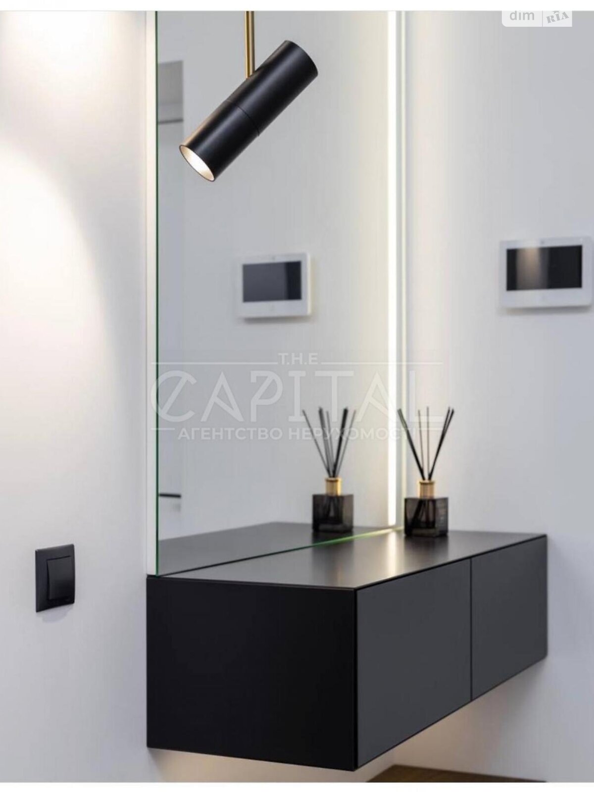 Продажа трехкомнатной квартиры в Киеве, на ул. Андрея Верхогляда 9, район Печерский фото 1