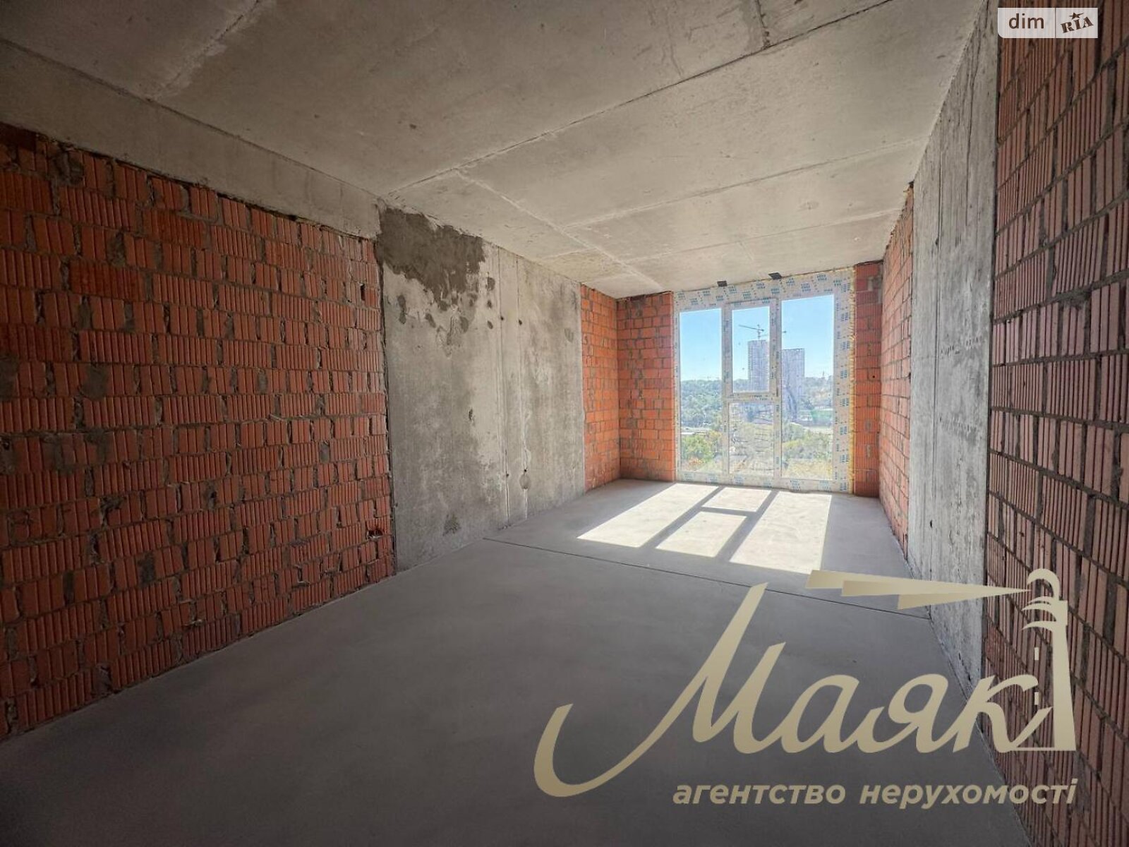 Продажа трехкомнатной квартиры в Киеве, на ул. Андрея Верхогляда 30, район Черная Гора фото 1 Продажа трехкомнатной квартиры в Киеве, на ул. Андрея Верхогляда 30, район Черная Гора фото 1