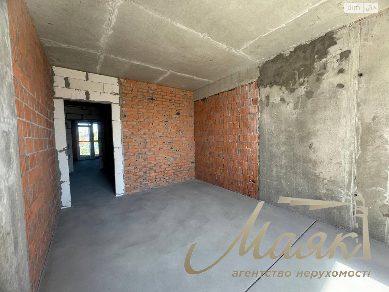 Продажа трехкомнатной квартиры в Киеве, на ул. Андрея Верхогляда 30, район Черная Гора фото 1 Продажа трехкомнатной квартиры в Киеве, на ул. Андрея Верхогляда 30, район Черная Гора фото 1