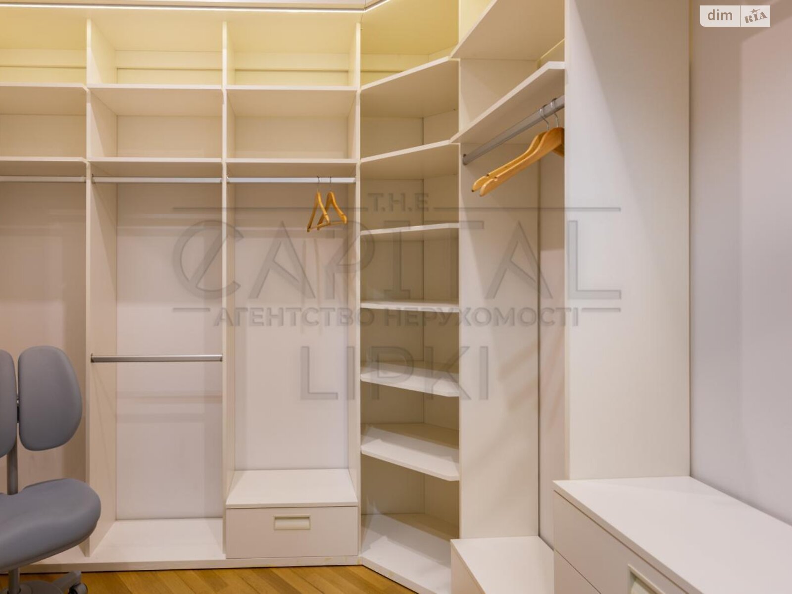 Продаж чотирикімнатної квартири в Києві, на вул. Андрія Верхогляда 20, район Чорна Гора фото 1 Продаж чотирикімнатної квартири в Києві, на вул. Андрія Верхогляда 20, район Чорна Гора фото 1