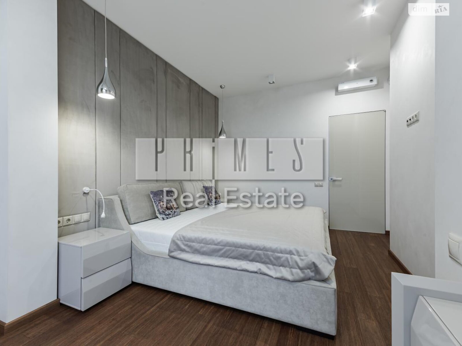 Продаж трикімнатної квартири в Києві, на вул. Андрія Верхогляда 20, район Чорна Гора фото 1