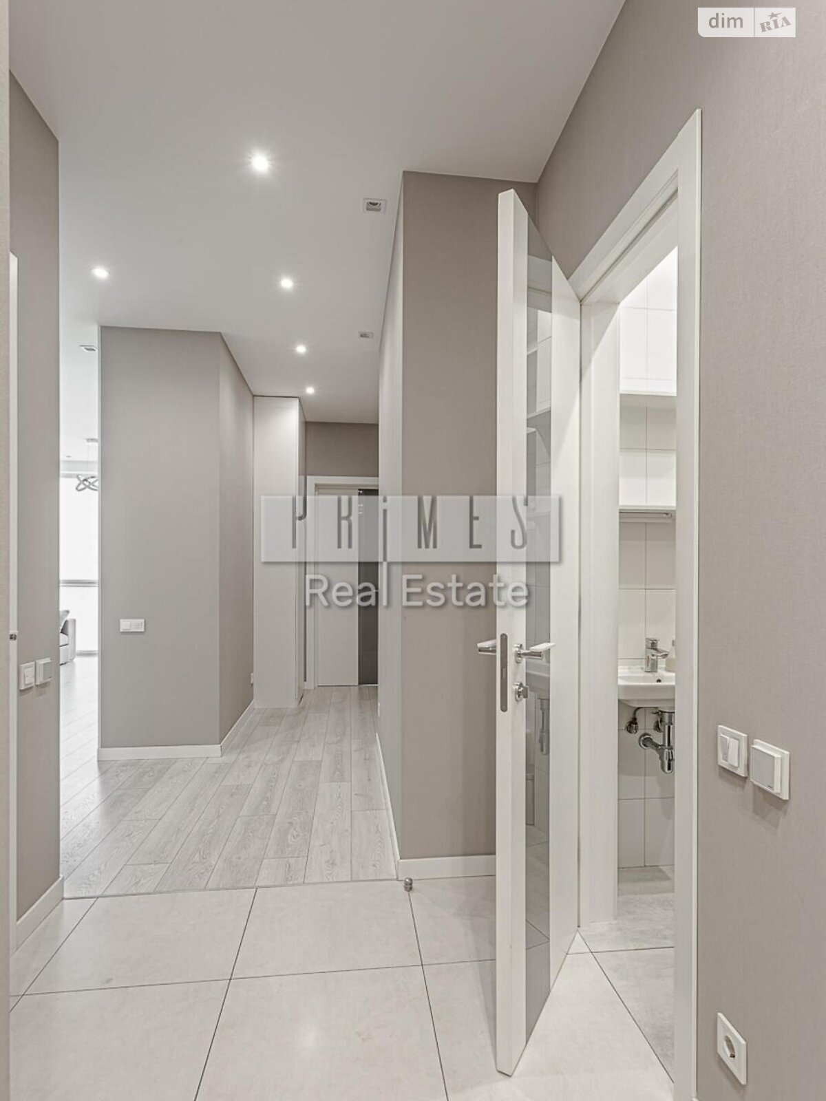 Продаж двокімнатної квартири в Києві, на вул. Андрія Верхогляда 17, район Чорна Гора фото 1