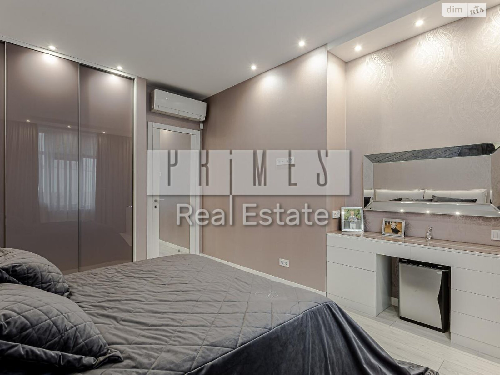 Продаж двокімнатної квартири в Києві, на вул. Андрія Верхогляда 17, район Чорна Гора фото 1