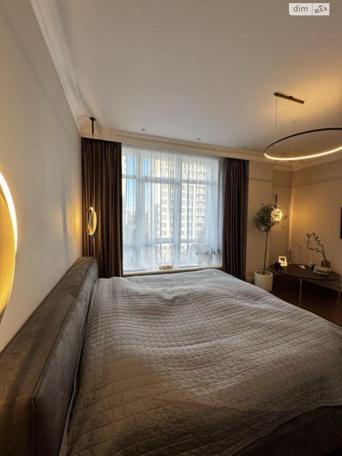 Продаж чотирикімнатної квартири в Києві, на вул. Андрія Верхогляда 12, район Чорна Гора фото 1