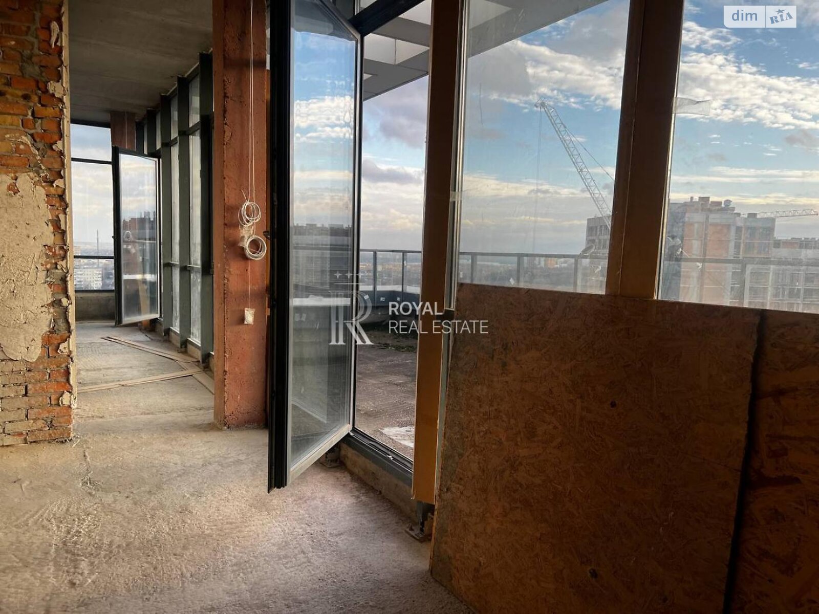 Продажа трехкомнатной квартиры в Киеве, на ул. Андрея Верхогляда 11Б, район Черная Гора фото 1