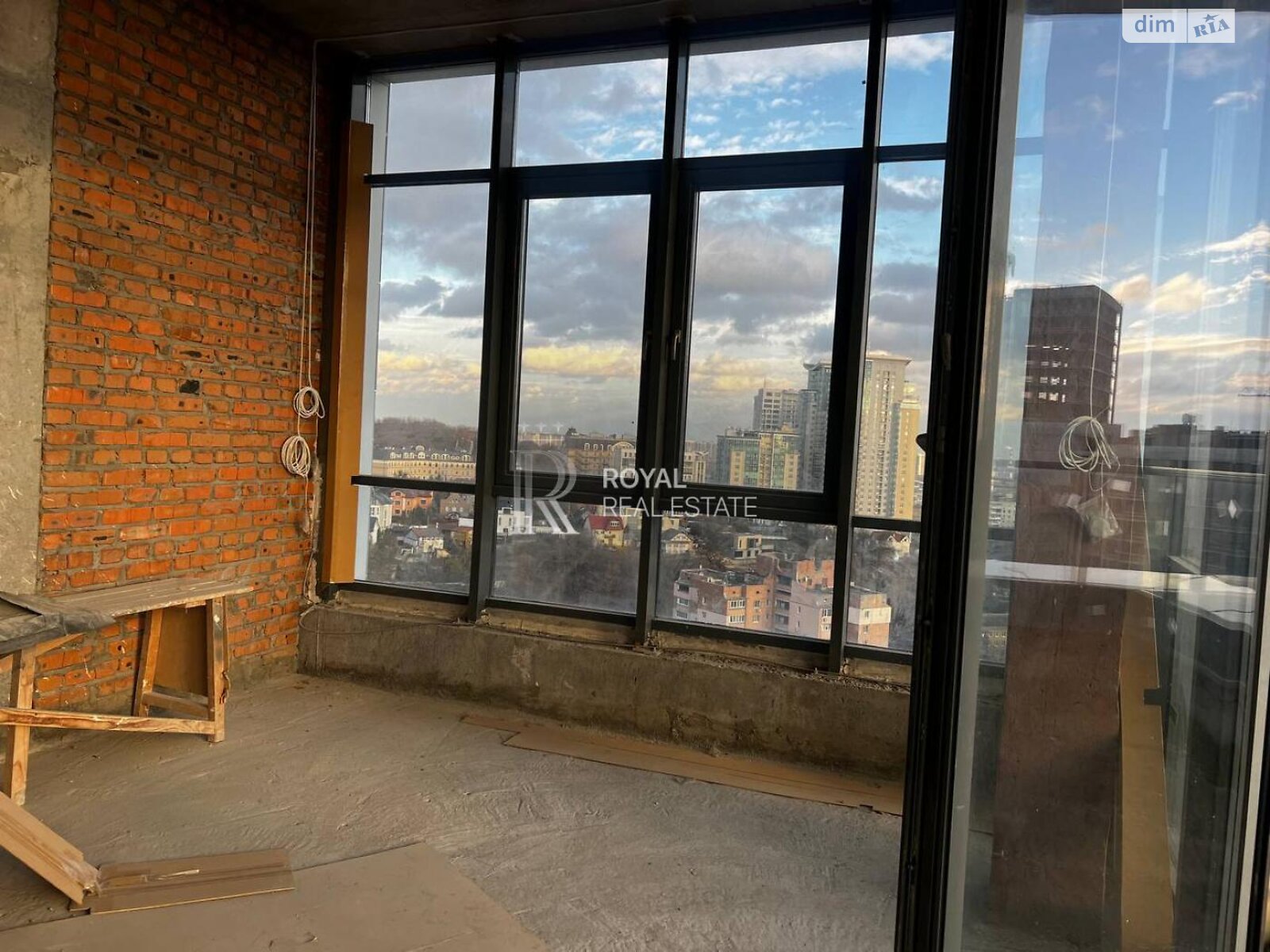 Продажа трехкомнатной квартиры в Киеве, на ул. Андрея Верхогляда 11Б, район Черная Гора фото 1