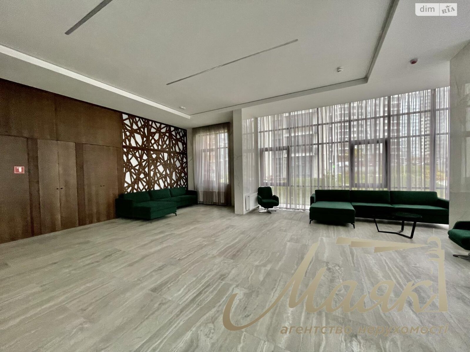 Продажа трехкомнатной квартиры в Киеве, на ул. Андрея Верхогляда 19Б, район Черная Гора фото 1