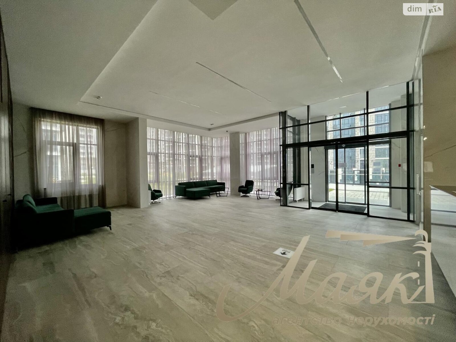 Продажа трехкомнатной квартиры в Киеве, на ул. Андрея Верхогляда 19Б, район Черная Гора фото 1