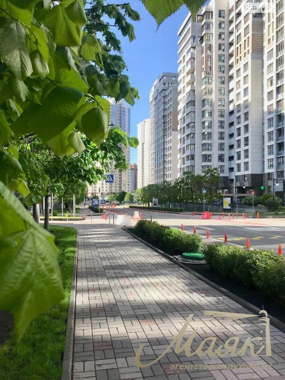 Продажа трехкомнатной квартиры в Киеве, на ул. Андрея Верхогляда 19Б, район Черная Гора фото 1