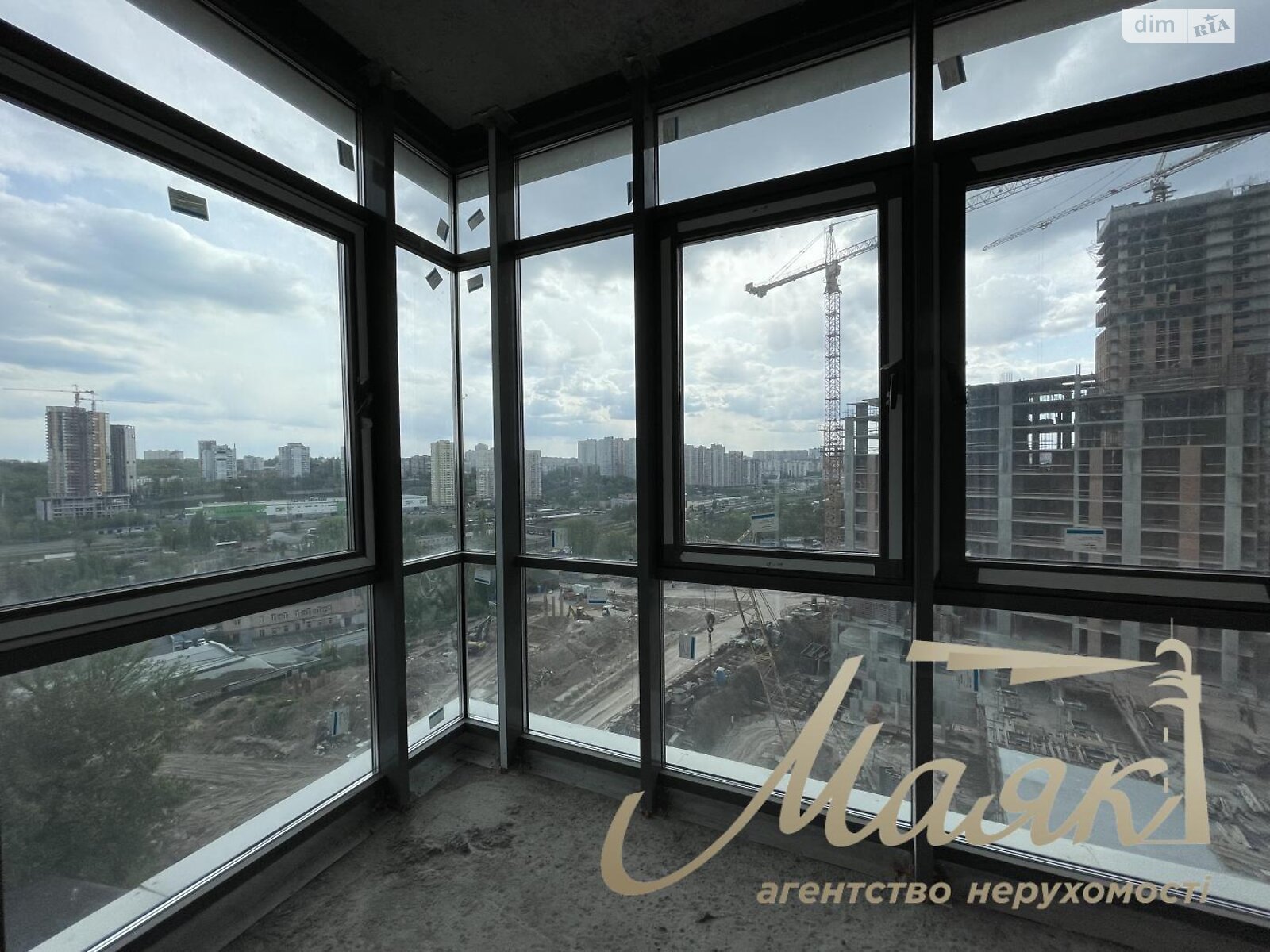 Продажа трехкомнатной квартиры в Киеве, на ул. Андрея Верхогляда 19Б, район Черная Гора фото 1