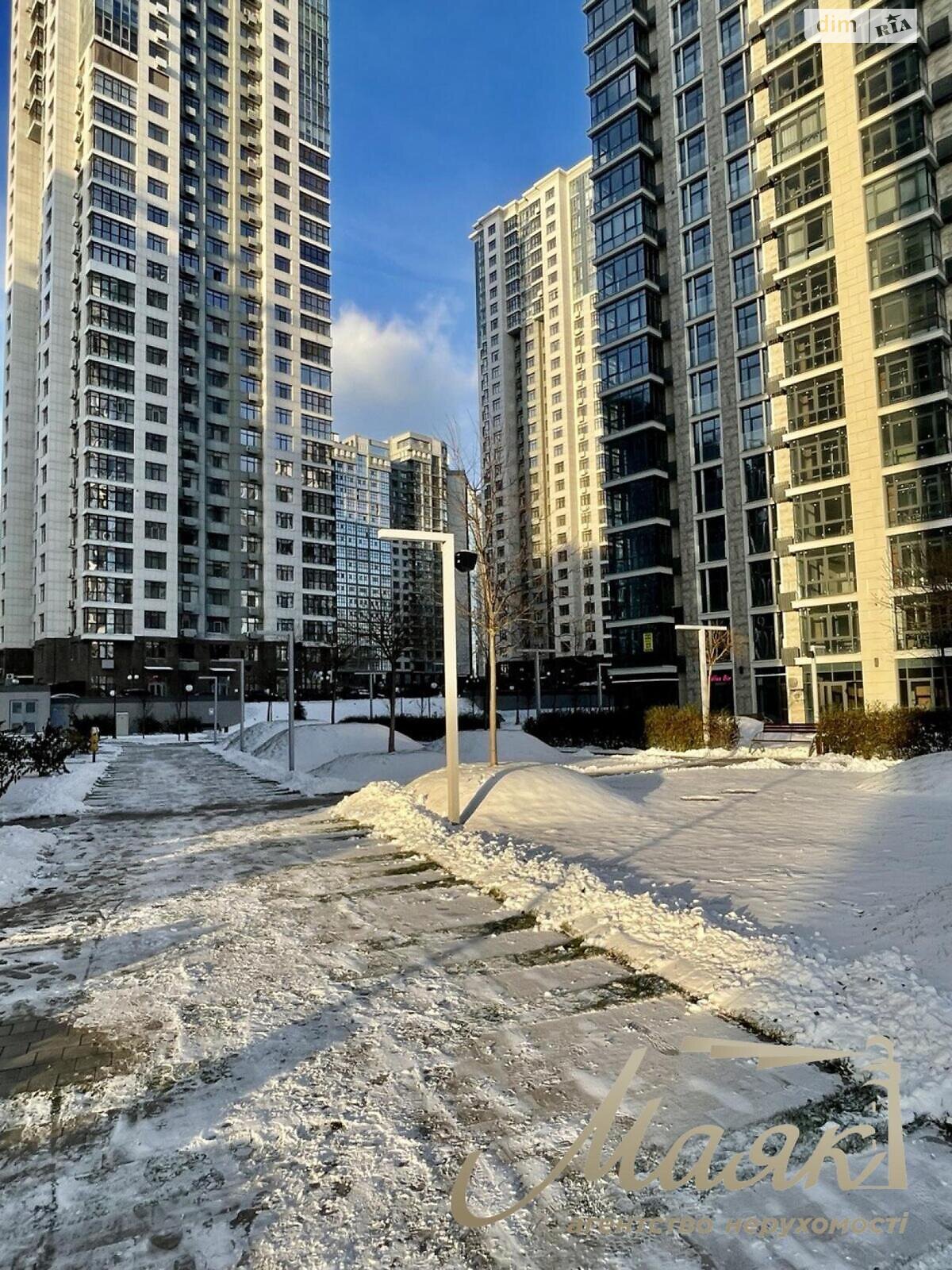 Продажа трехкомнатной квартиры в Киеве, на ул. Андрея Верхогляда 19Б, район Черная Гора фото 1