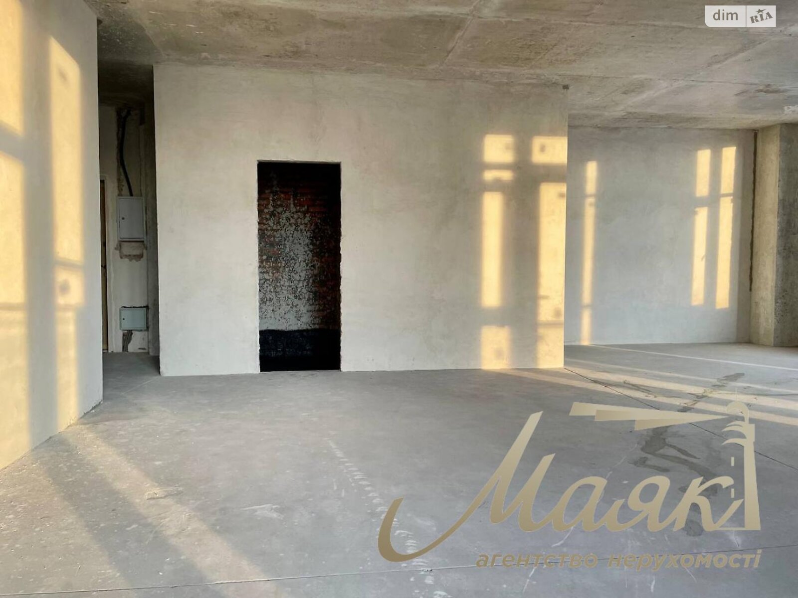 Продажа трехкомнатной квартиры в Киеве, на ул. Андрея Верхогляда 19Б, район Черная Гора фото 1