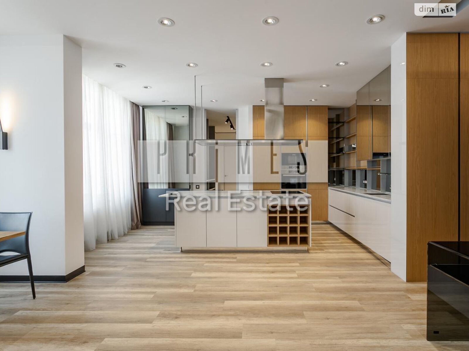 Продаж трикімнатної квартири в Києві, на вул. Андрія Верхогляда 17, район Чорна Гора фото 1