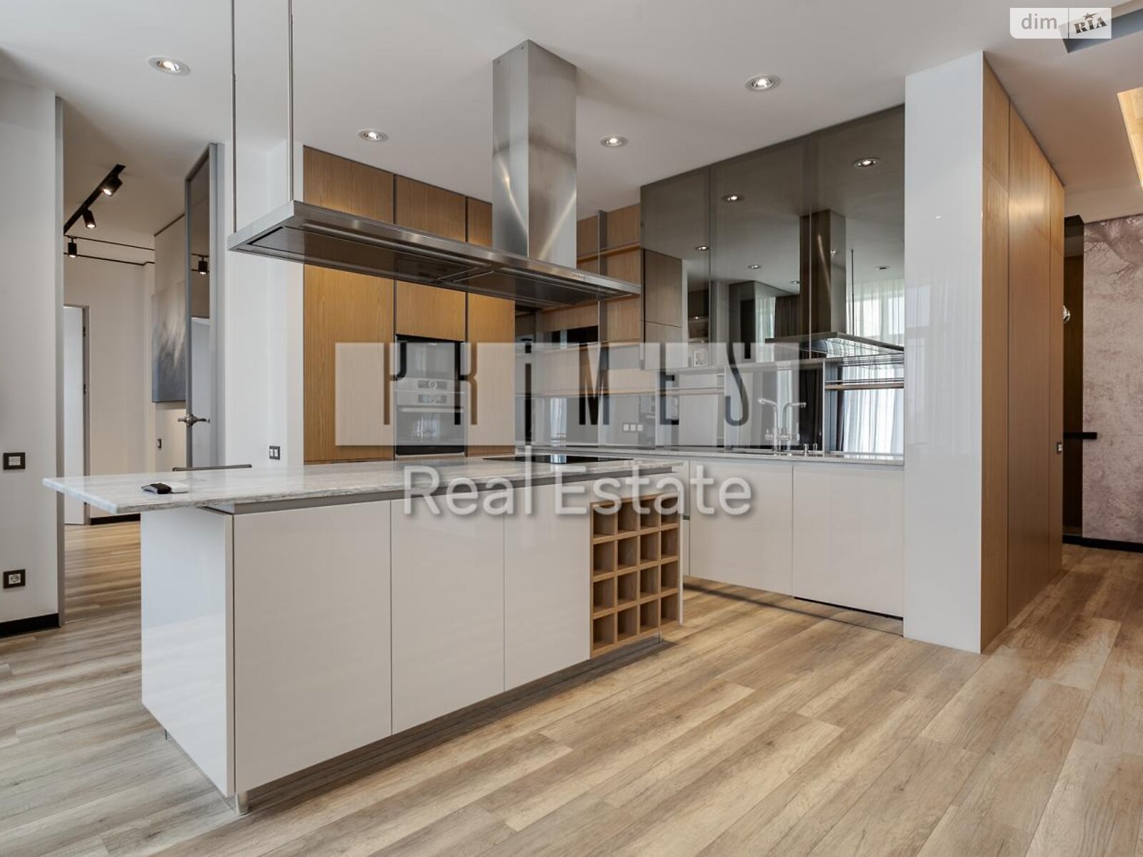 Продаж трикімнатної квартири в Києві, на вул. Андрія Верхогляда 17, район Чорна Гора фото 1