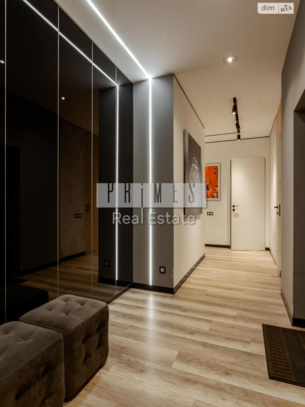 Продаж трикімнатної квартири в Києві, на вул. Андрія Верхогляда 17, район Чорна Гора фото 1