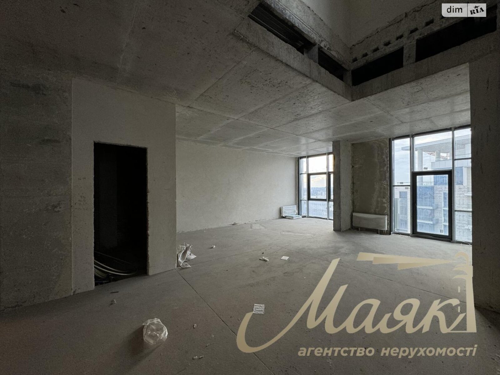 Продажа четырехкомнатной квартиры в Киеве, на ул. Андрея Верхогляда 17Б, район Черная Гора фото 1