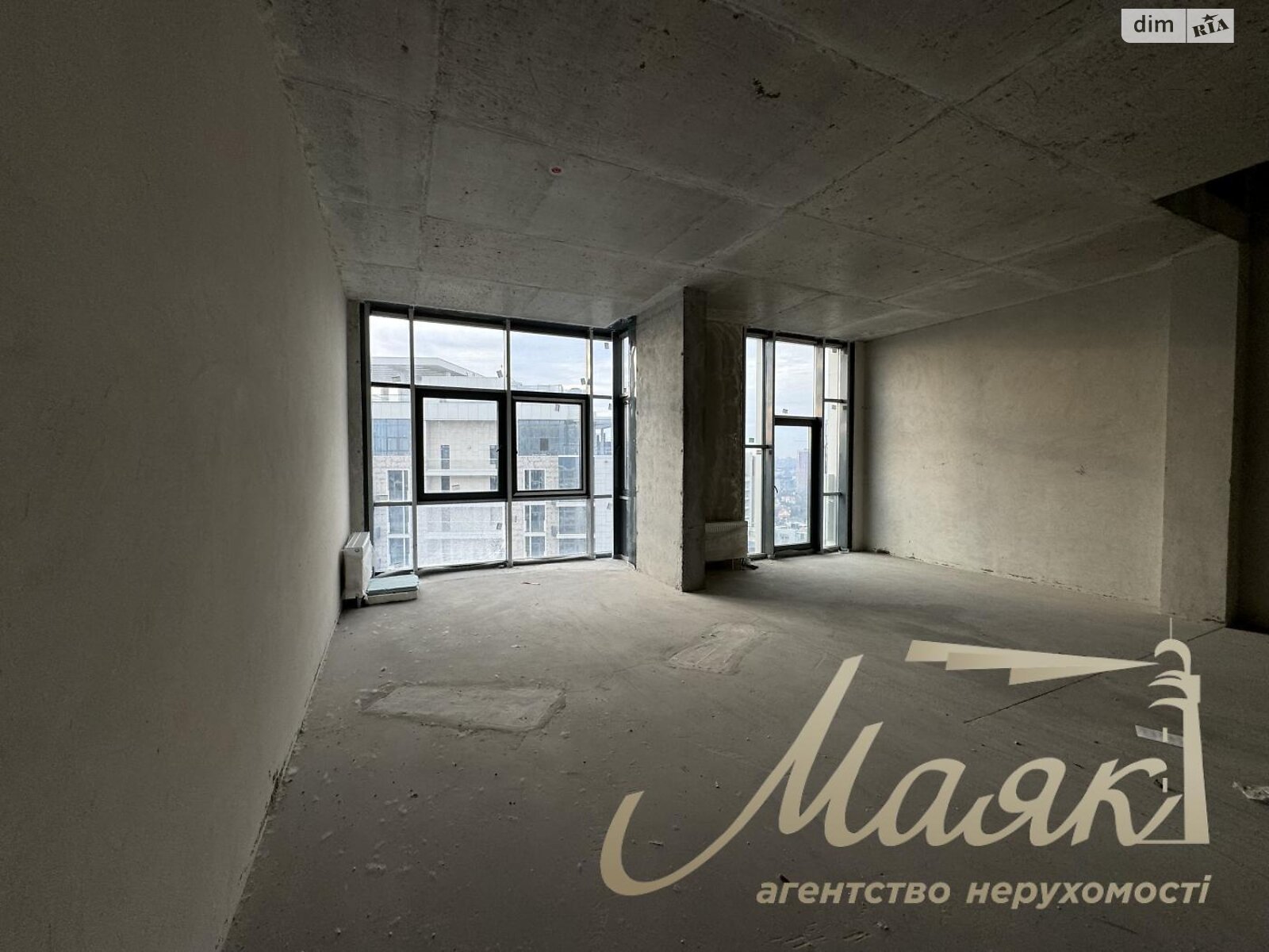 Продажа четырехкомнатной квартиры в Киеве, на ул. Андрея Верхогляда 17Б, район Черная Гора фото 1