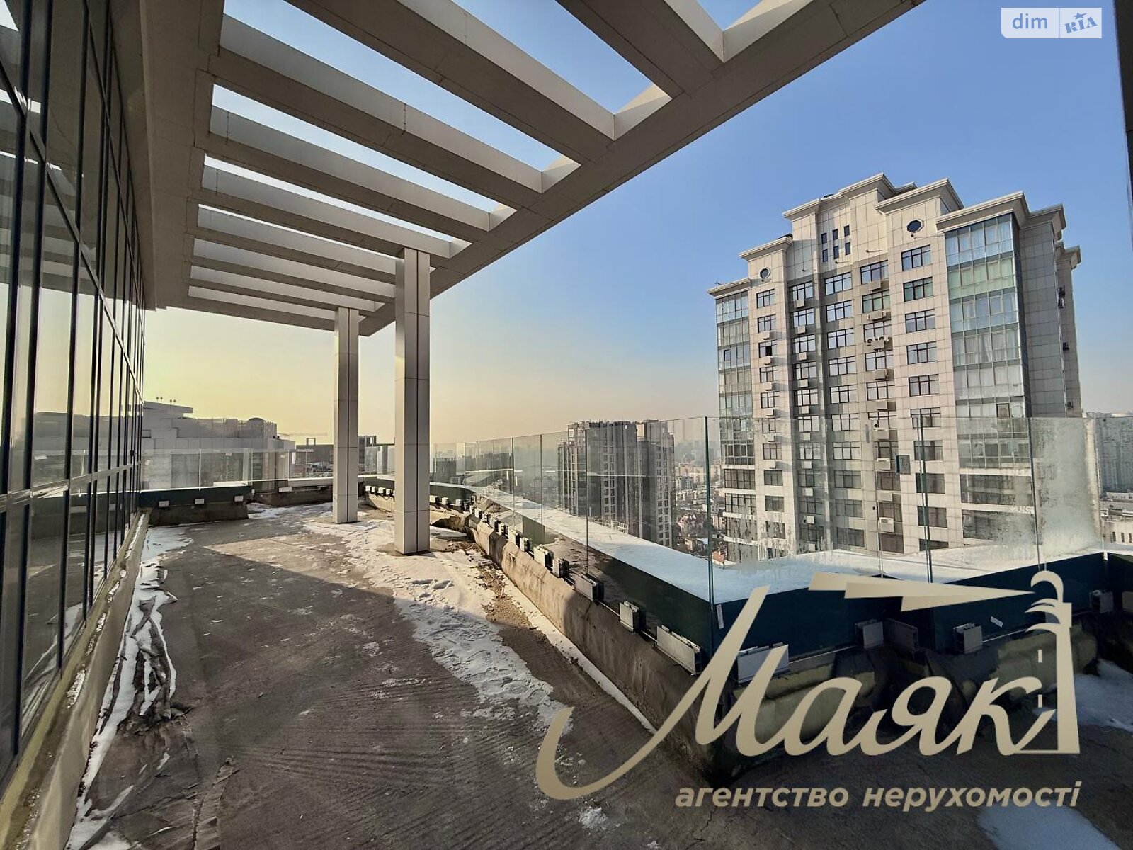 Продажа четырехкомнатной квартиры в Киеве, на ул. Андрея Верхогляда 17Б, район Черная Гора фото 1