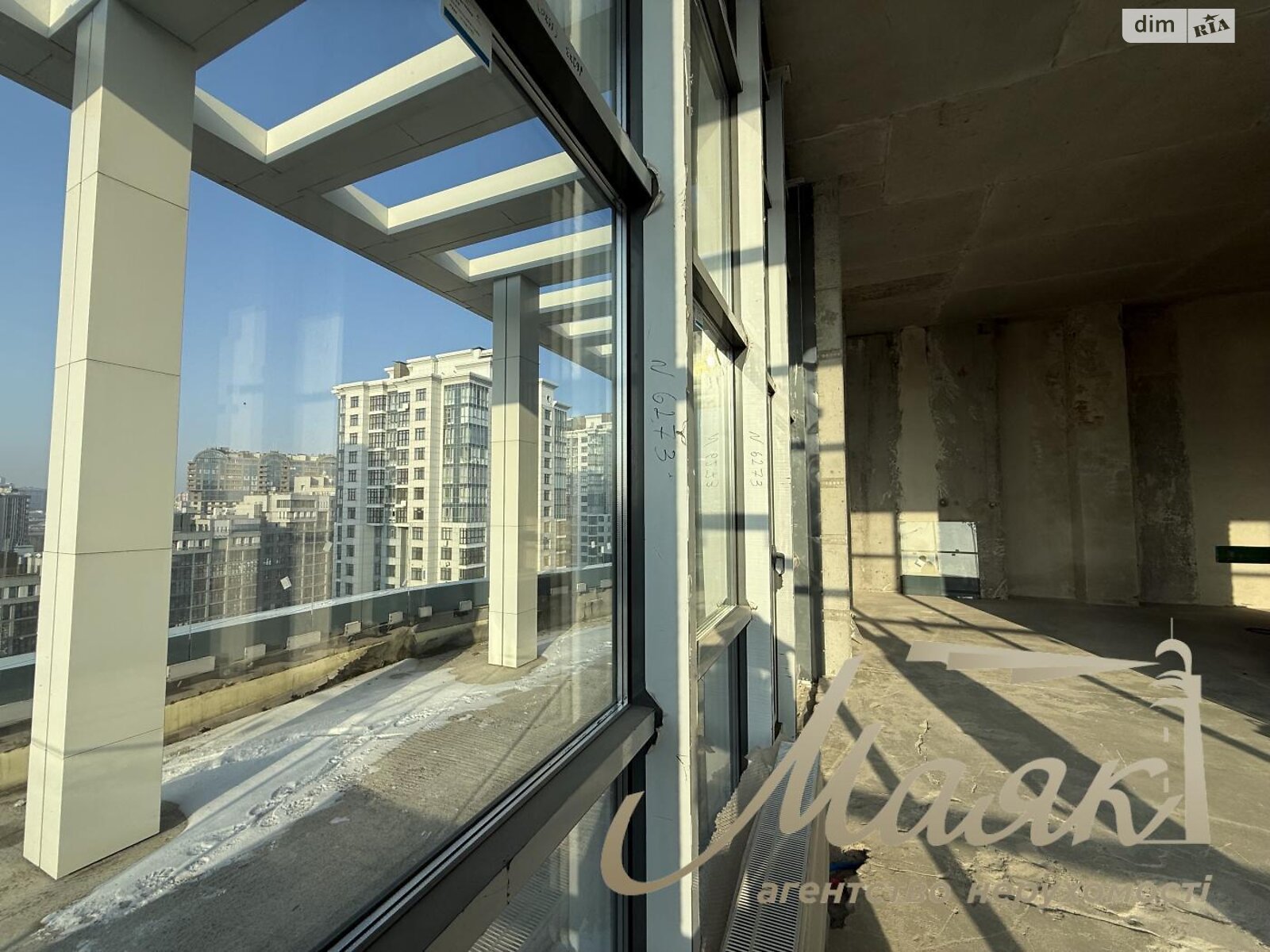 Продажа четырехкомнатной квартиры в Киеве, на ул. Андрея Верхогляда 17Б, район Черная Гора фото 1