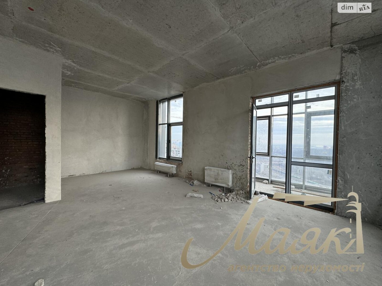 Продажа пятикомнатной квартиры в Киеве, на ул. Андрея Верхогляда 17Б, район Черная Гора фото 1