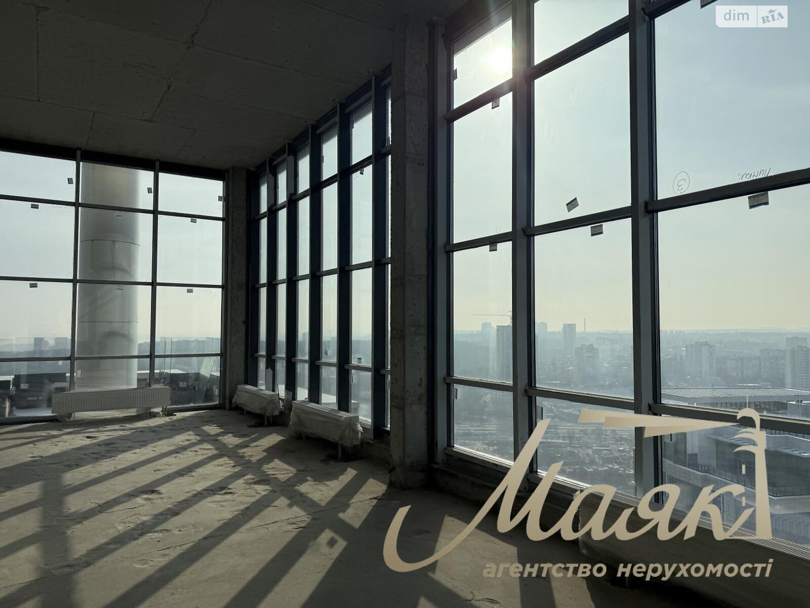 Продажа пятикомнатной квартиры в Киеве, на ул. Андрея Верхогляда 17Б, район Черная Гора фото 1