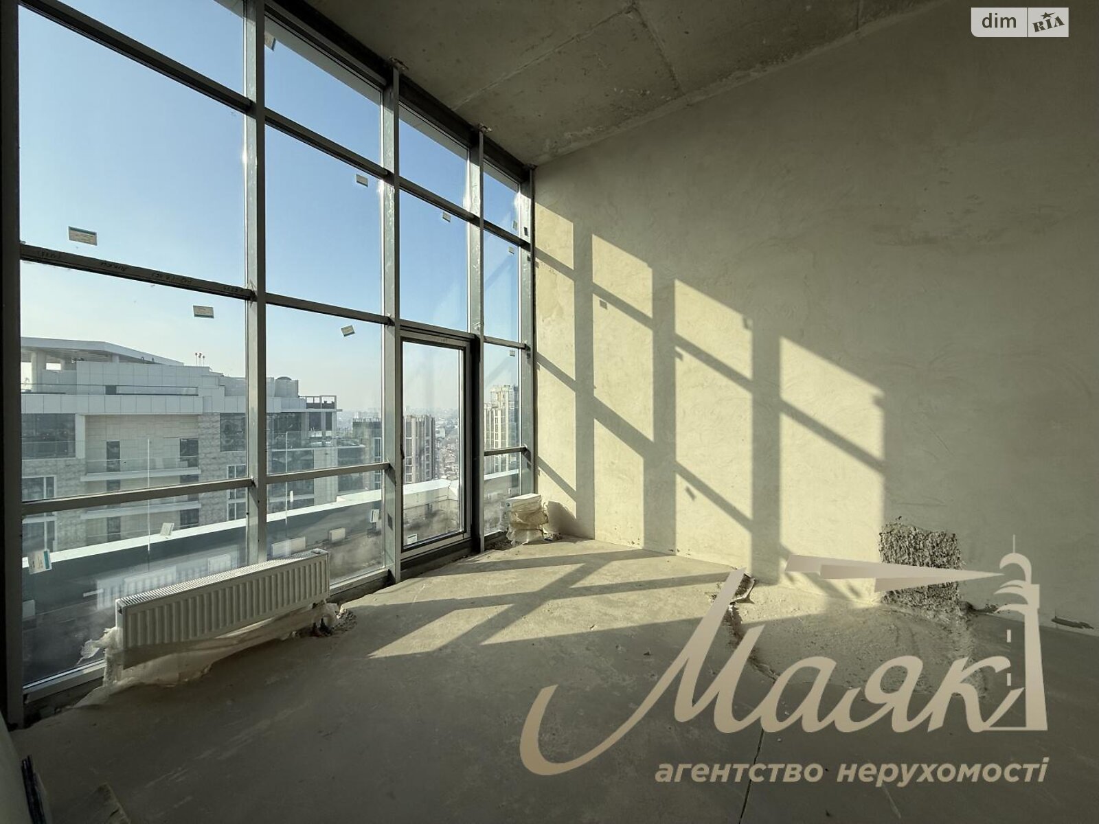 Продажа пятикомнатной квартиры в Киеве, на ул. Андрея Верхогляда 17Б, район Черная Гора фото 1