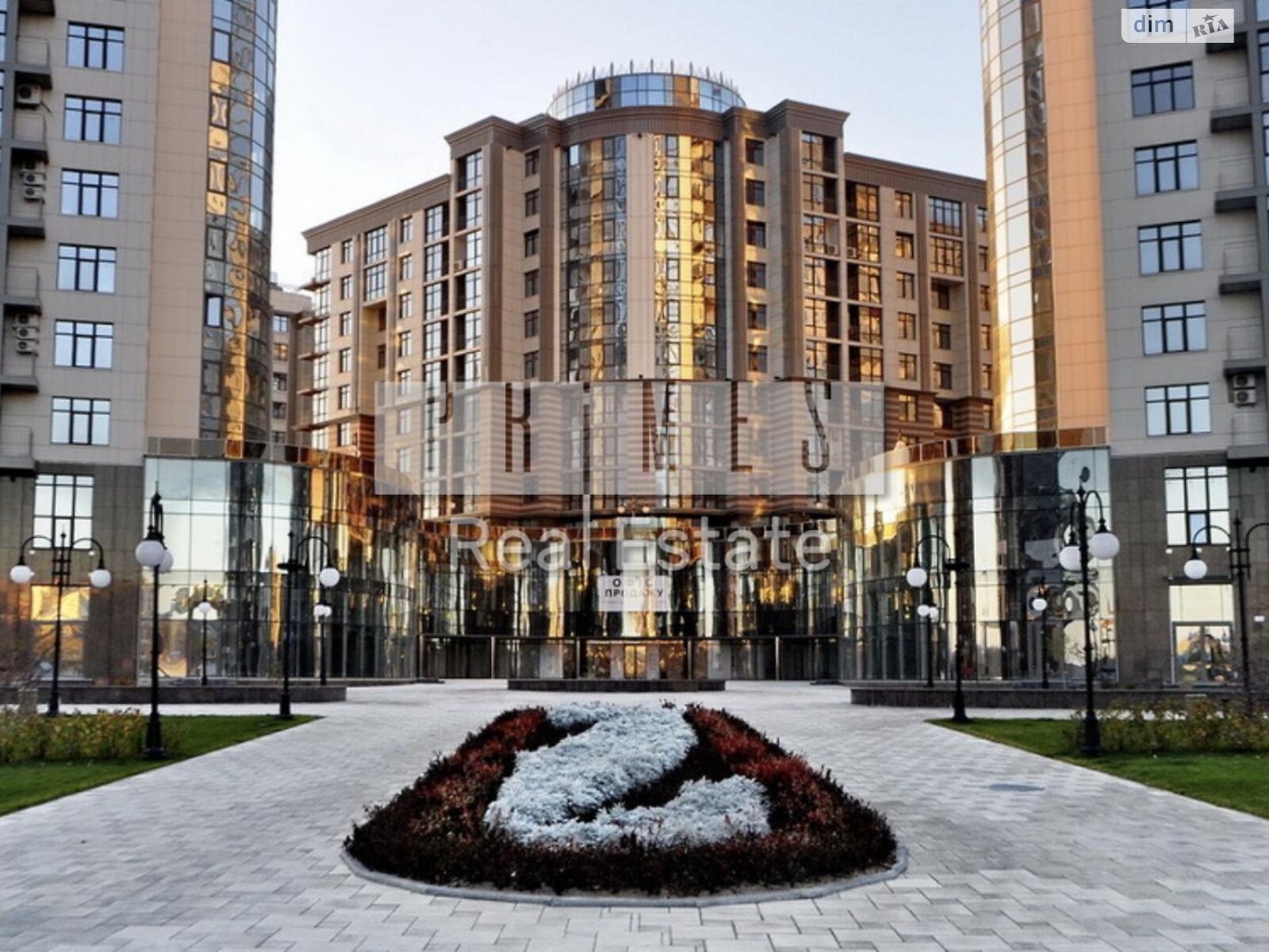 Продаж трикімнатної квартири в Києві, на вул. Андрія Верхогляда 11, район Чорна Гора фото 1