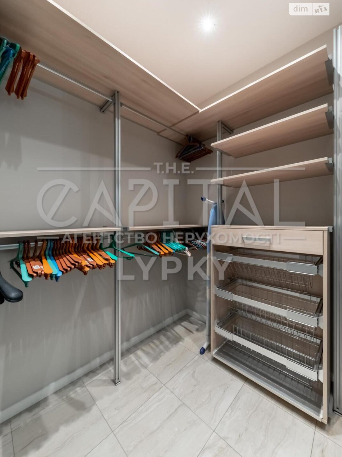 Продажа двухкомнатной квартиры в Киеве, на ул. Андрея Верхогляда 5, район Черная Гора фото 1 Продажа двухкомнатной квартиры в Киеве, на ул. Андрея Верхогляда 5, район Черная Гора фото 1