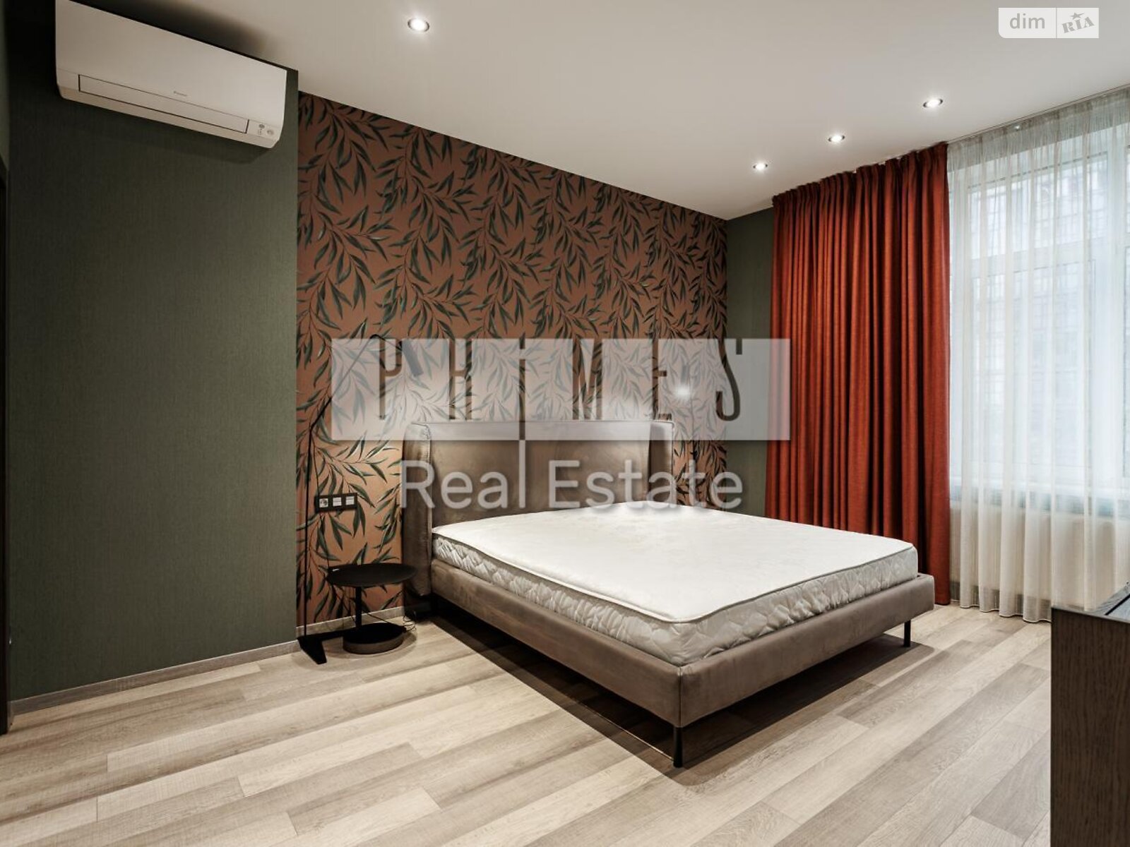 Продажа трехкомнатной квартиры в Киеве, на ул. Андрея Верхогляда 15, район Черная Гора фото 1 Продажа трехкомнатной квартиры в Киеве, на ул. Андрея Верхогляда 15, район Черная Гора фото 1