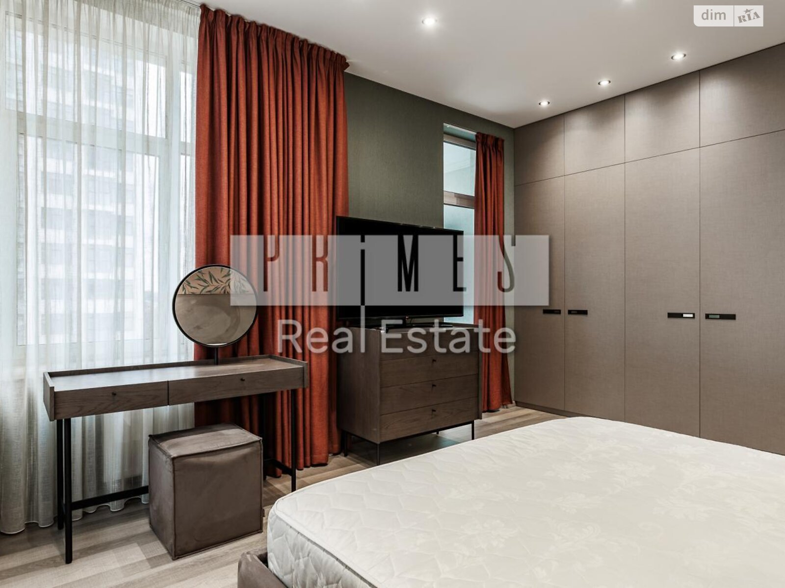 Продажа трехкомнатной квартиры в Киеве, на ул. Андрея Верхогляда 15, район Черная Гора фото 1 Продажа трехкомнатной квартиры в Киеве, на ул. Андрея Верхогляда 15, район Черная Гора фото 1