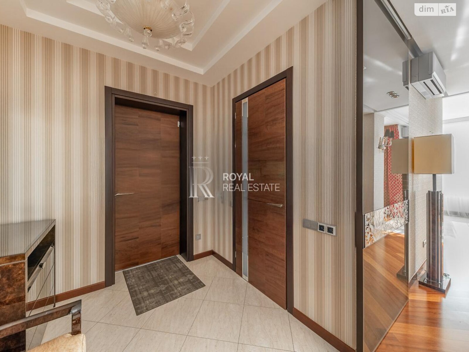 Продажа трехкомнатной квартиры в Киеве, на ул. Андрея Верхогляда 18А, район Черная Гора фото 1