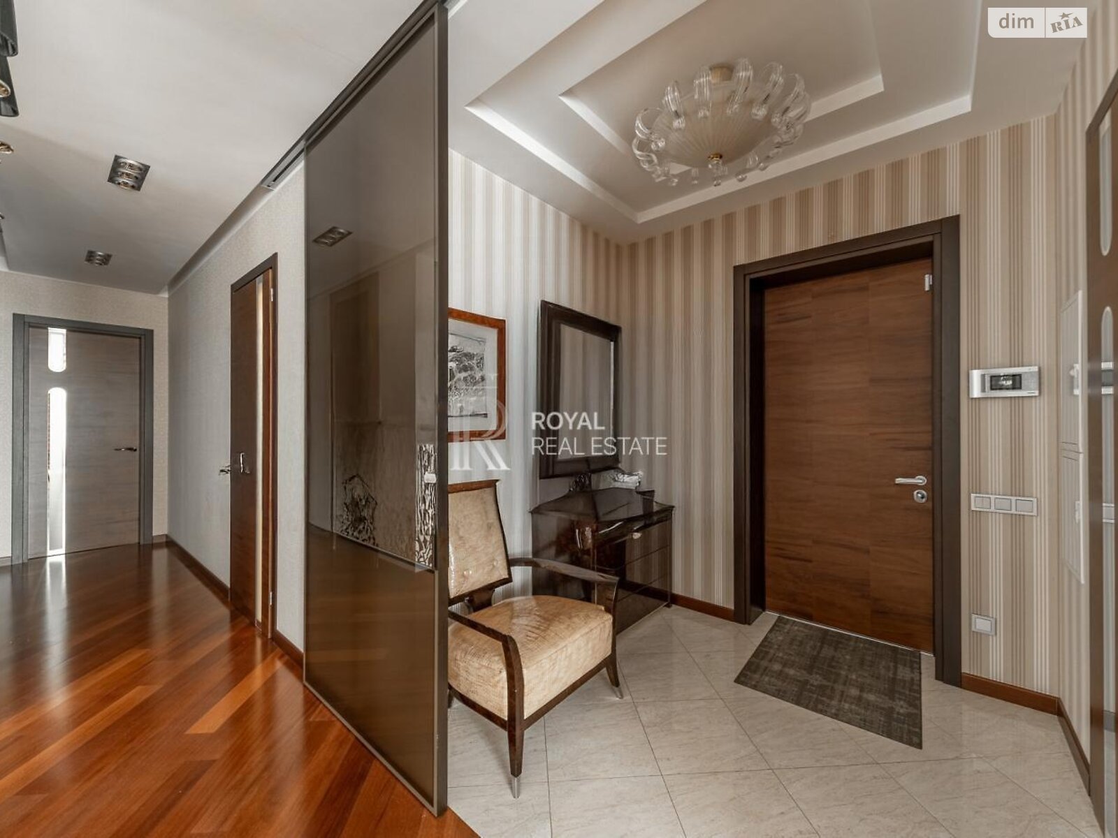 Продажа трехкомнатной квартиры в Киеве, на ул. Андрея Верхогляда 18А, район Черная Гора фото 1