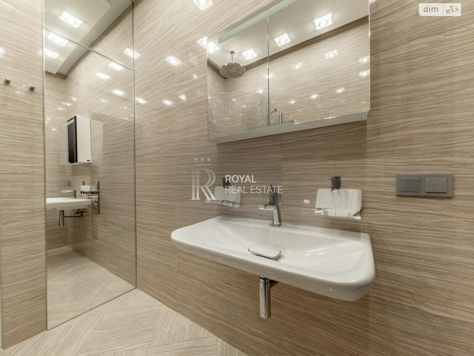 Продажа трехкомнатной квартиры в Киеве, на ул. Андрея Верхогляда 18А, район Черная Гора фото 1