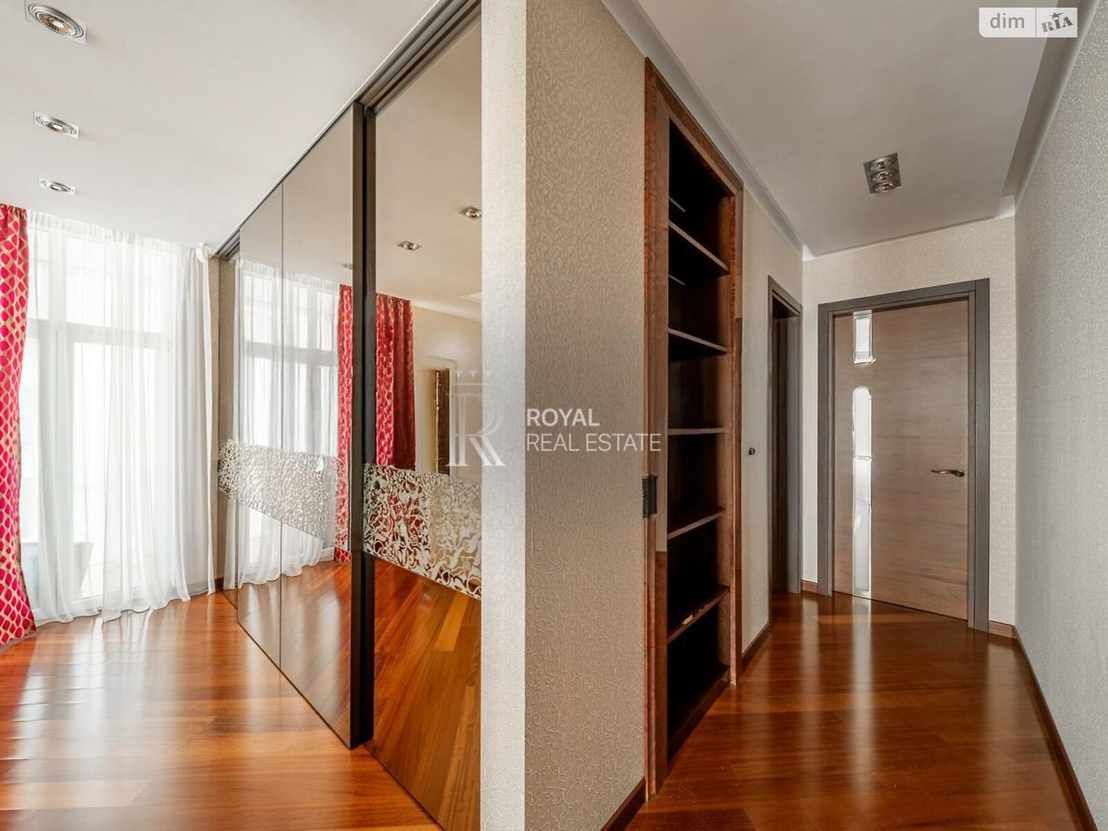 Продажа трехкомнатной квартиры в Киеве, на ул. Андрея Верхогляда 18А, район Черная Гора фото 1