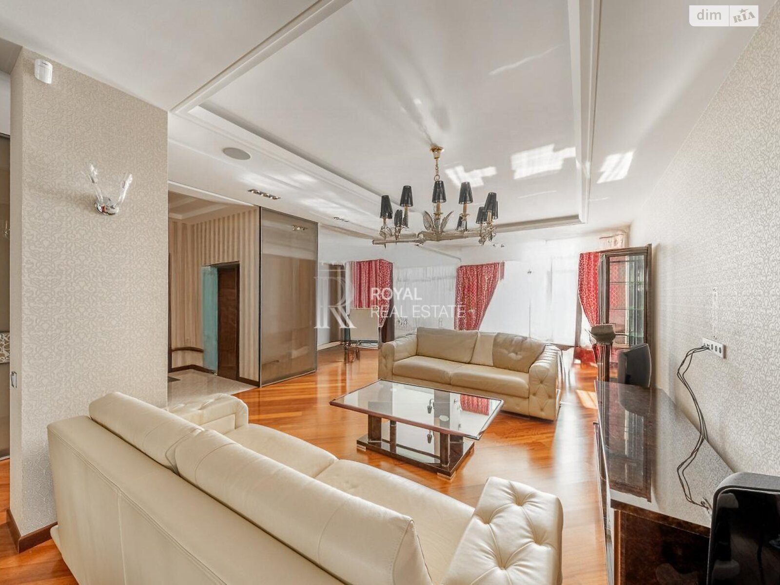 Продажа трехкомнатной квартиры в Киеве, на ул. Андрея Верхогляда 18А, район Черная Гора фото 1