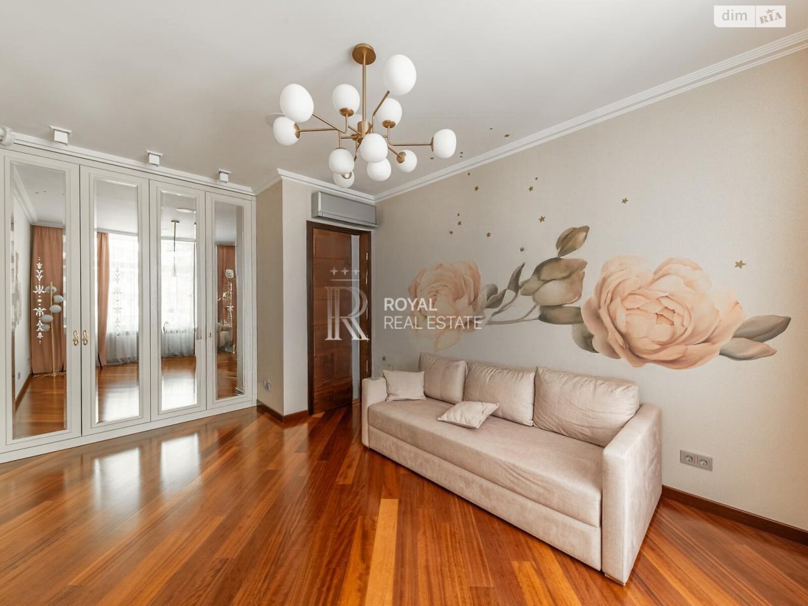 Продажа трехкомнатной квартиры в Киеве, на ул. Андрея Верхогляда 18А, район Черная Гора фото 1