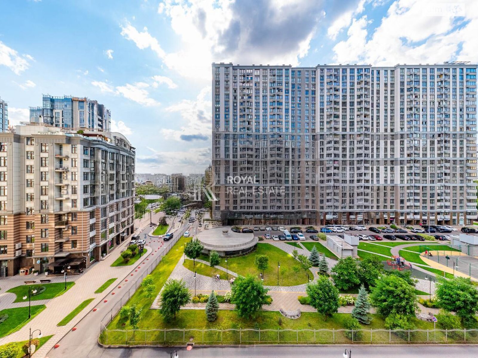 Продажа трехкомнатной квартиры в Киеве, на ул. Андрея Верхогляда 18А, район Черная Гора фото 1