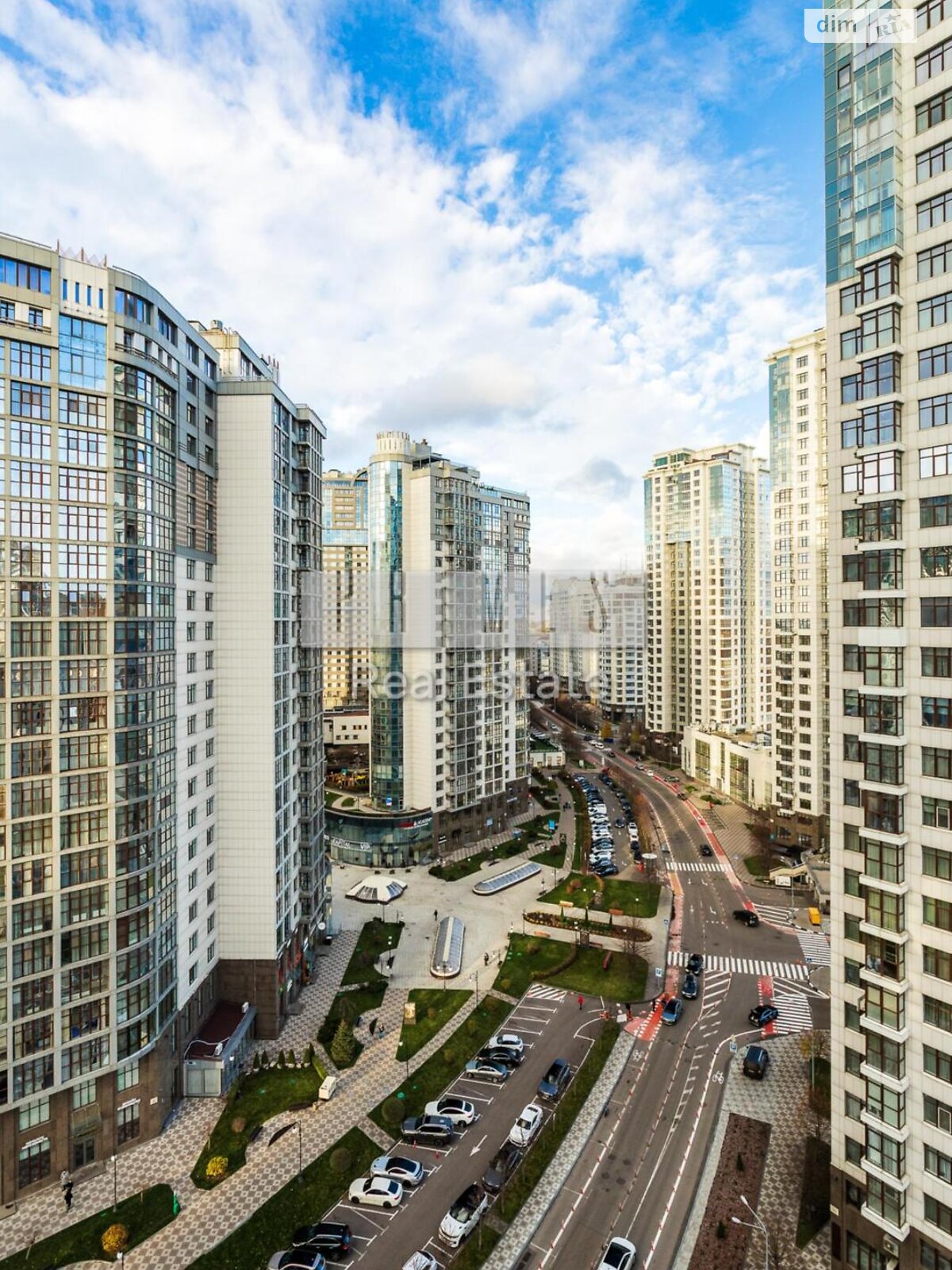 Продажа трехкомнатной квартиры в Киеве, на ул. Андрея Верхогляда, район Черная Гора фото 1