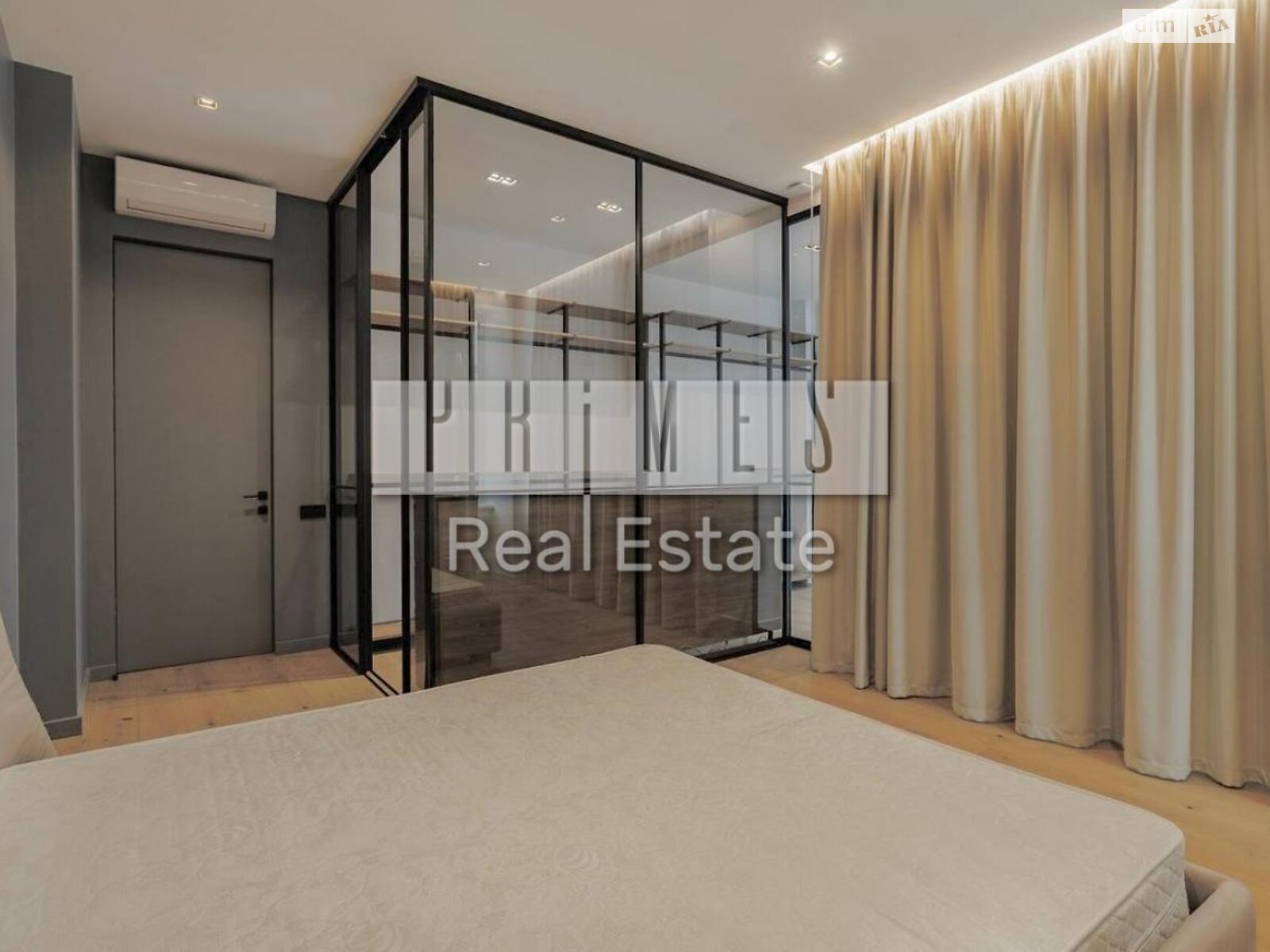 Продажа трехкомнатной квартиры в Киеве, на ул. Андрея Верхогляда 17, район Черная Гора фото 1