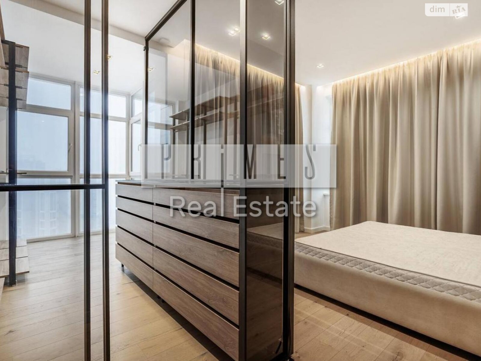 Продажа трехкомнатной квартиры в Киеве, на ул. Андрея Верхогляда 17, район Черная Гора фото 1