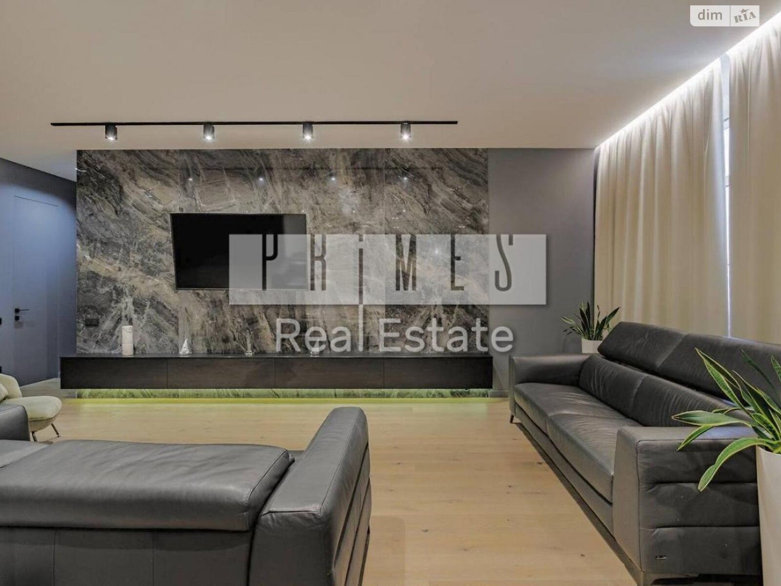 Продажа трехкомнатной квартиры в Киеве, на ул. Андрея Верхогляда 17, район Черная Гора фото 1