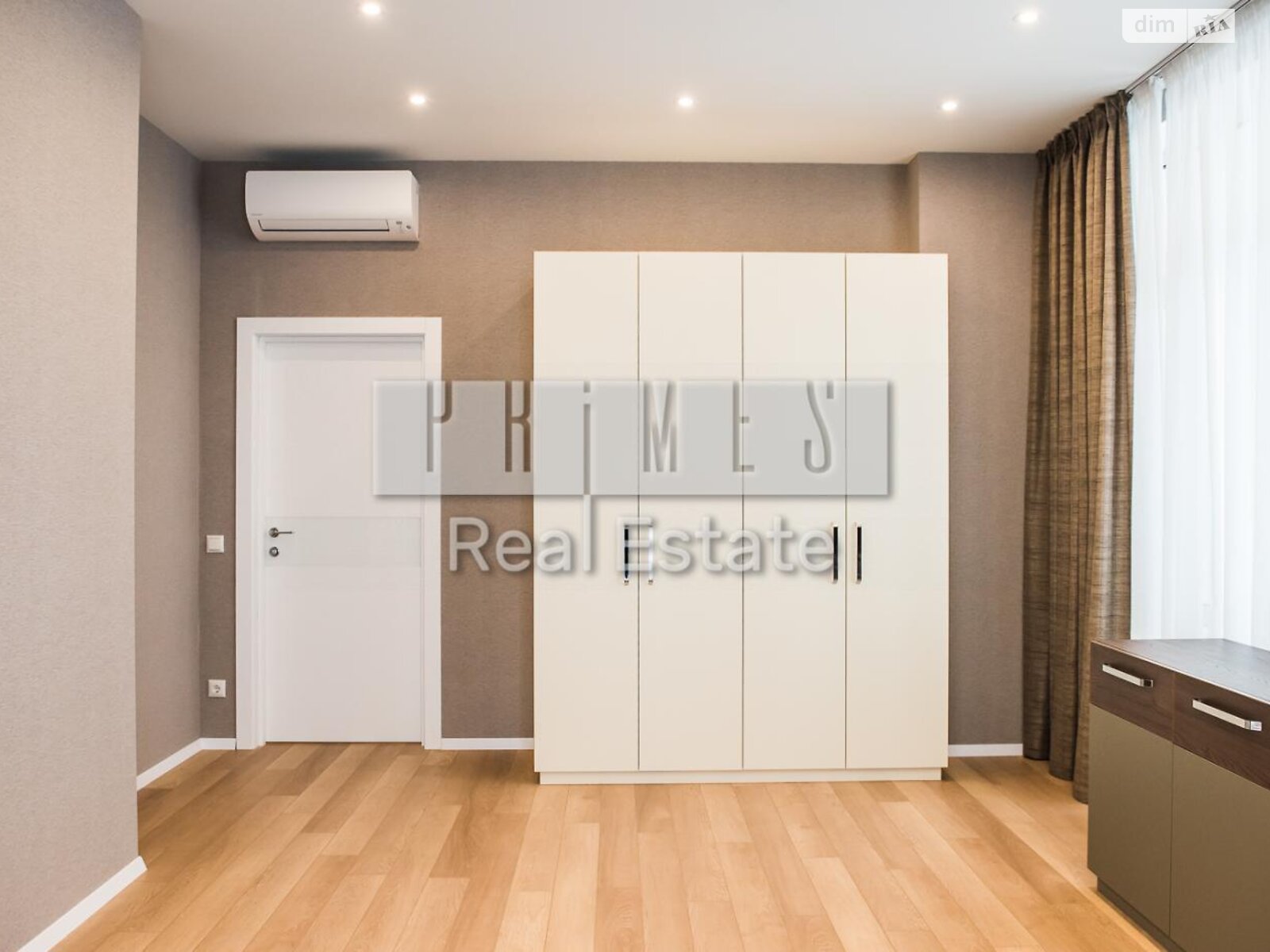 Продажа пятикомнатной квартиры в Киеве, на ул. Андрея Верхогляда, район Черная Гора фото 1