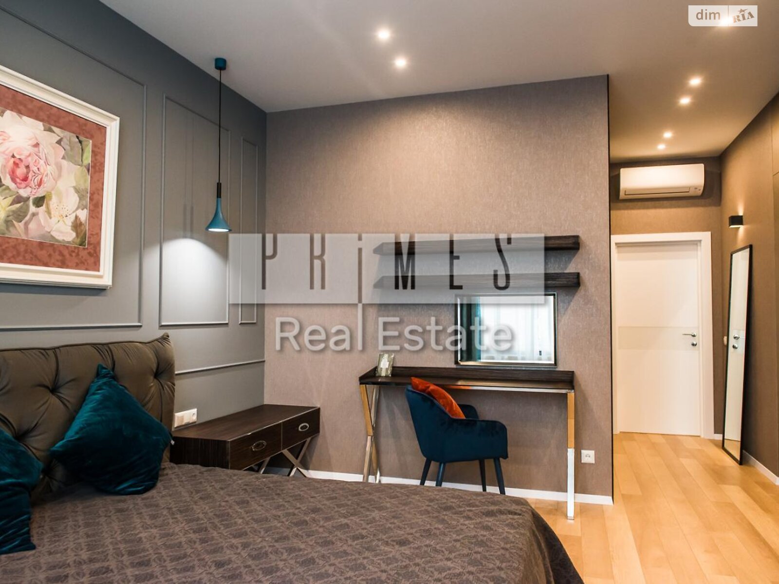 Продажа пятикомнатной квартиры в Киеве, на ул. Андрея Верхогляда, район Черная Гора фото 1