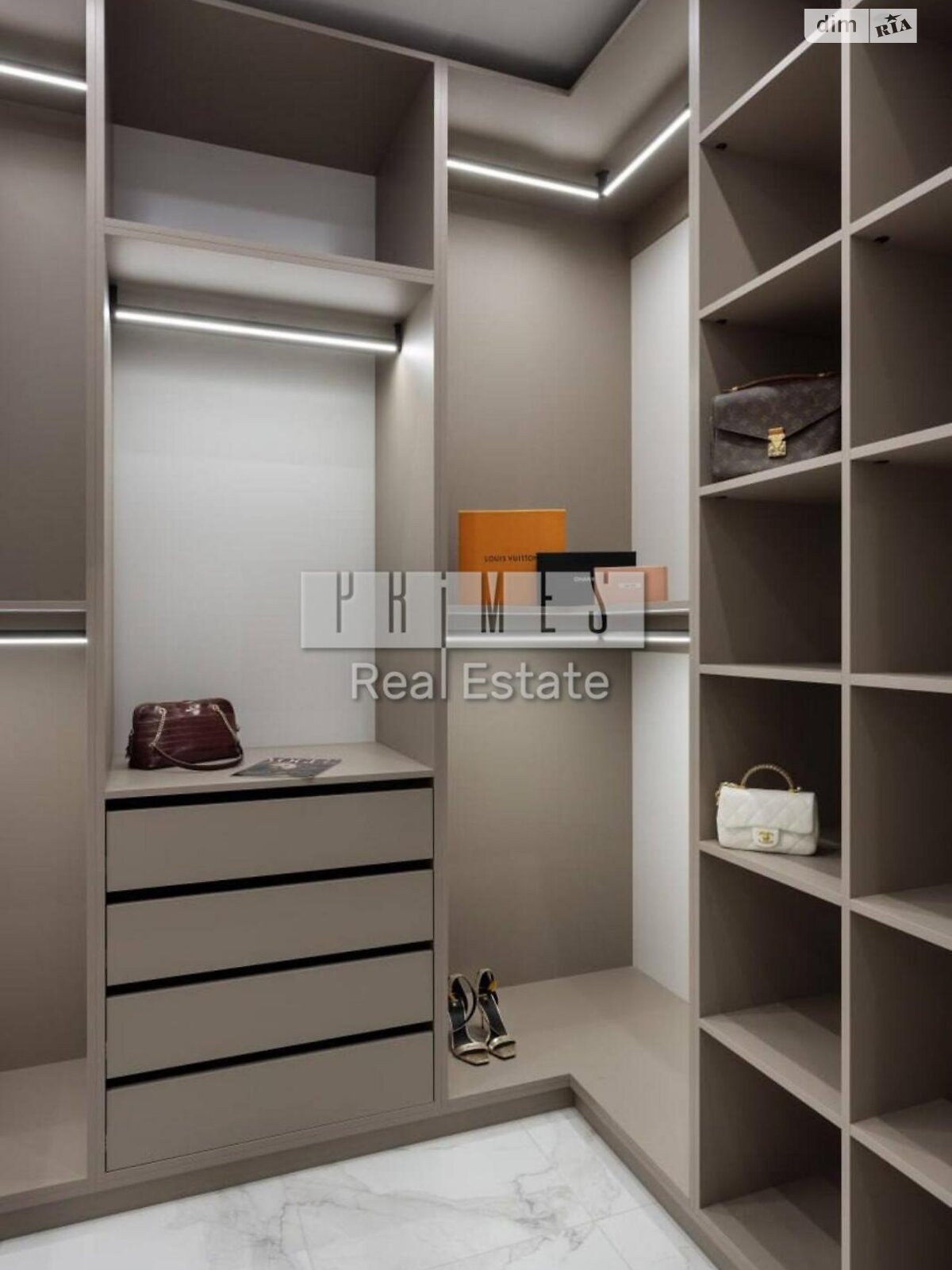 Продажа двухкомнатной квартиры в Киеве, на ул. Андрея Верхогляда, район Черная Гора фото 1