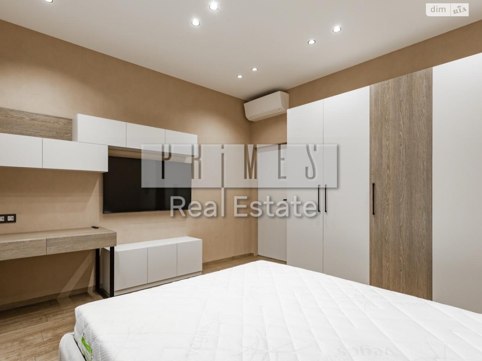 Продажа четырехкомнатной квартиры в Киеве, на ул. Андрея Верхогляда, район Черная Гора фото 1