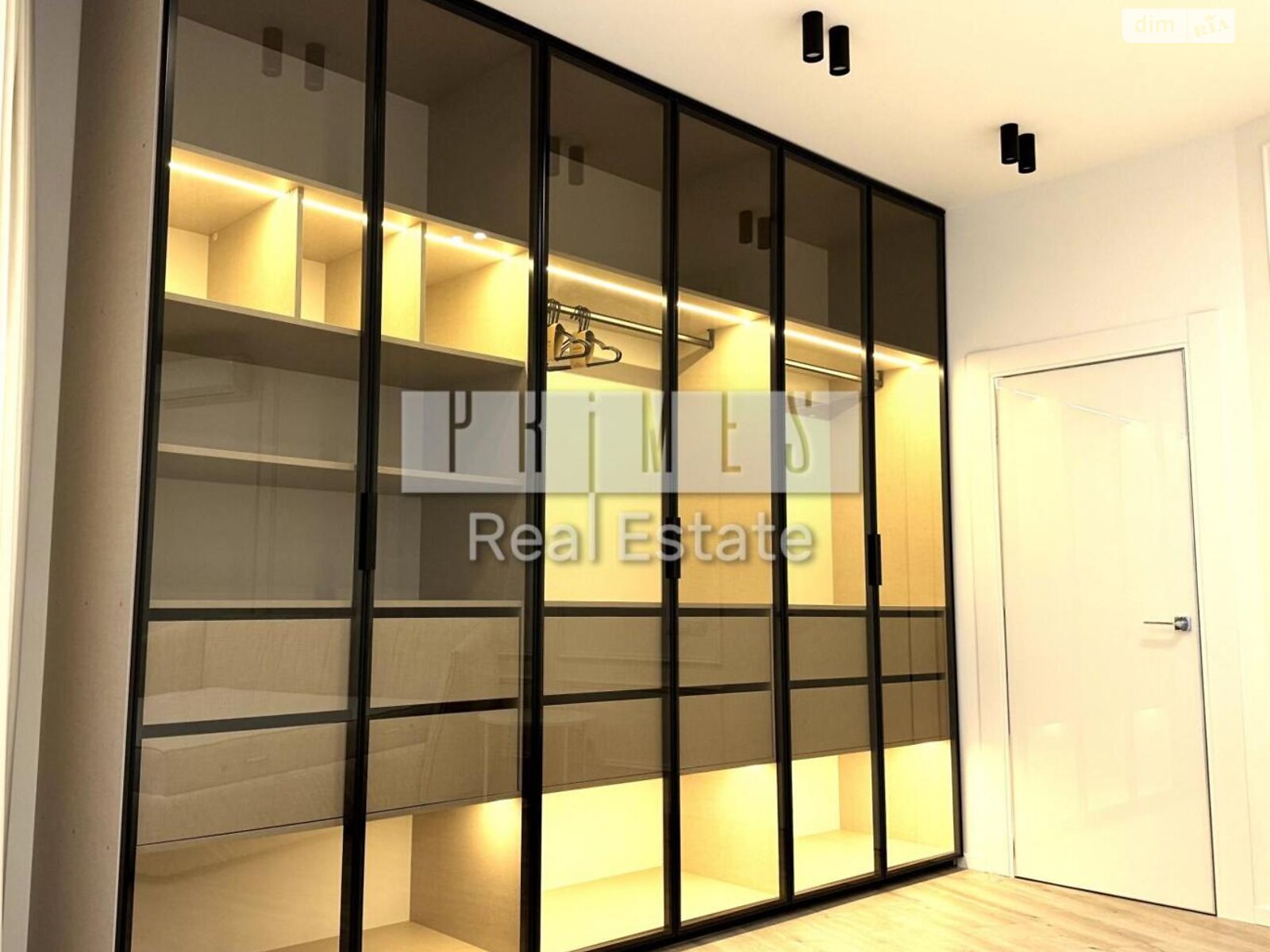 Продажа трехкомнатной квартиры в Киеве, на ул. Андрея Верхогляда 17Б, район Черная Гора фото 1