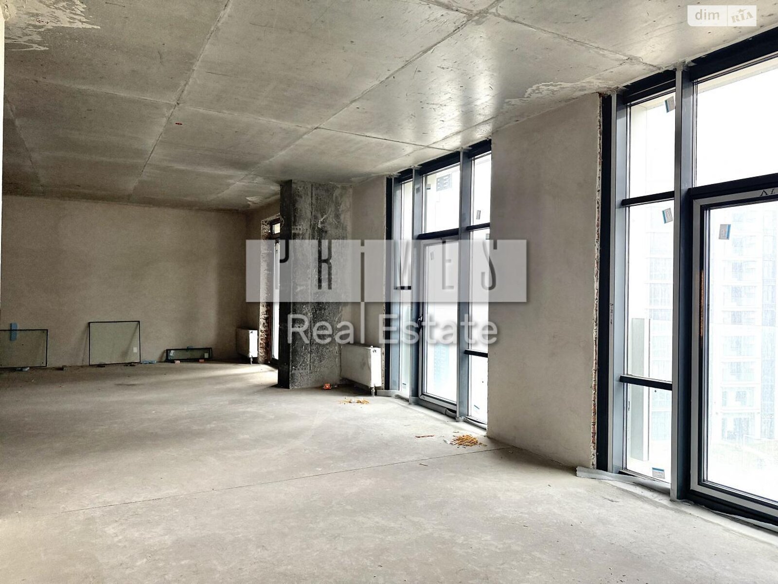 Продажа четырехкомнатной квартиры в Киеве, на ул. Андрея Верхогляда, район Черная Гора фото 1