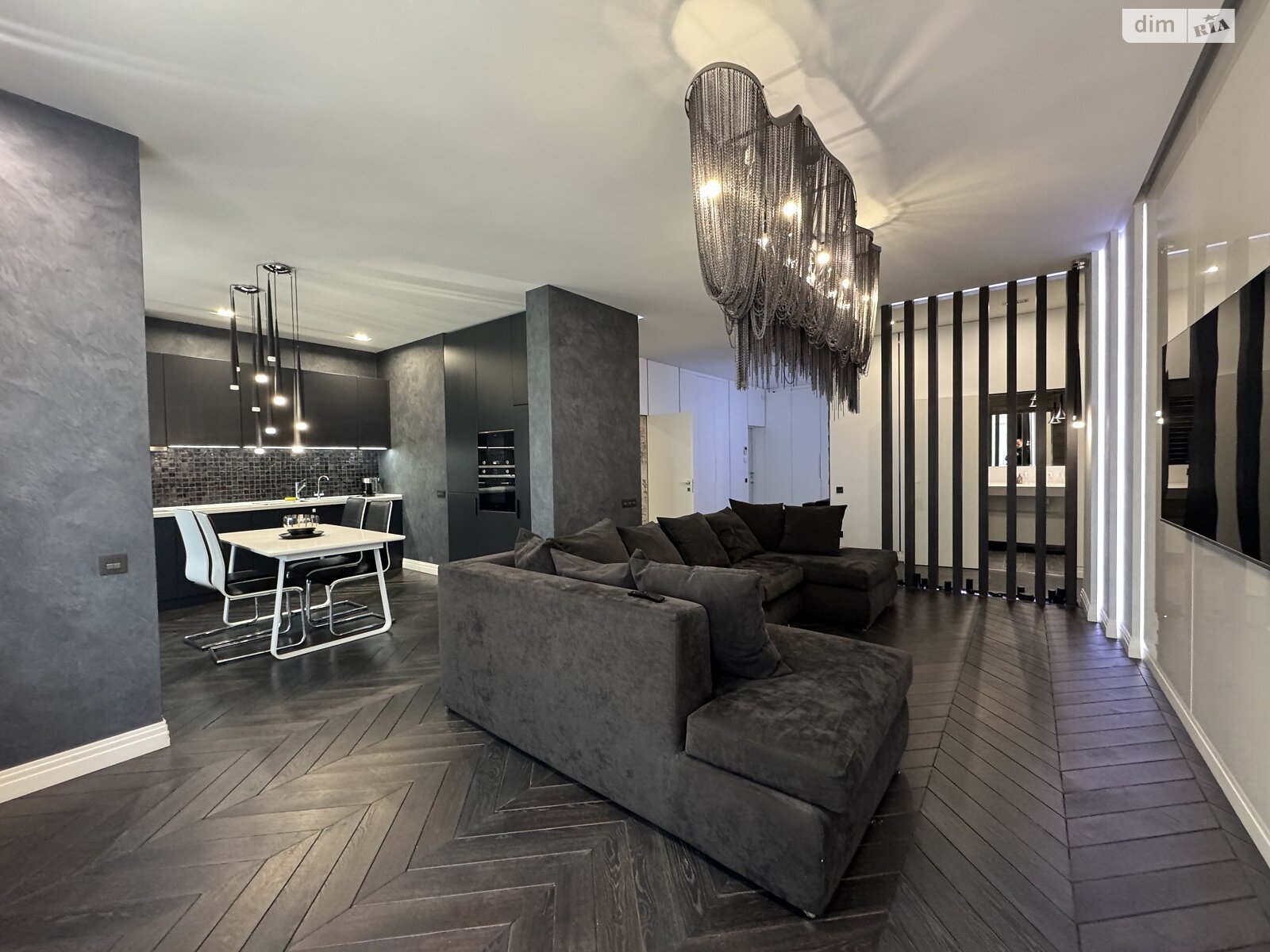 Продажа двухкомнатной квартиры в Киеве, на ул. Андрея Верхогляда 15, район Черная Гора фото 1 Продажа двухкомнатной квартиры в Киеве, на ул. Андрея Верхогляда 15, район Черная Гора фото 1